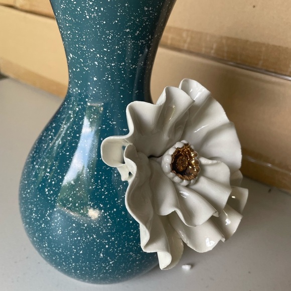 NWT Anthropologie Ceramic Bloom Vase - Picture 8 of 10